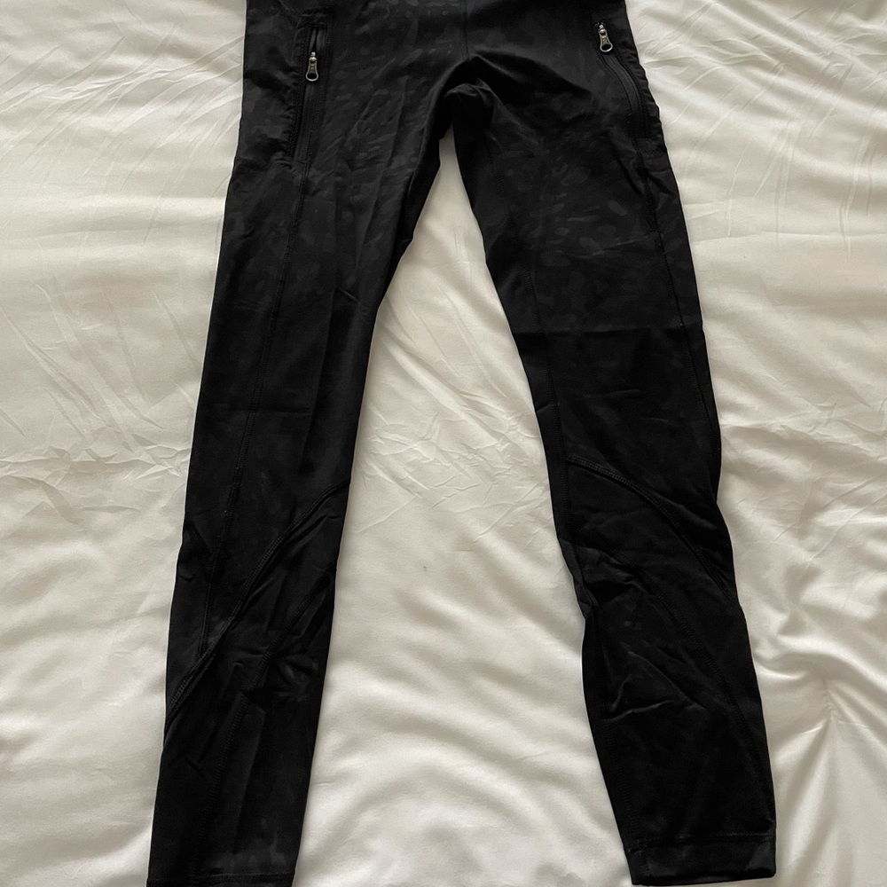 Lululemon Cheetah Print Leggings Black Size 2